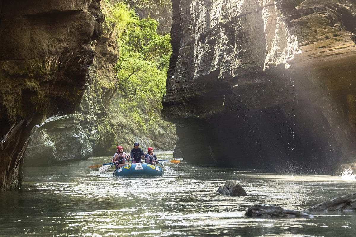 Cave rafting - Tourism Fiji