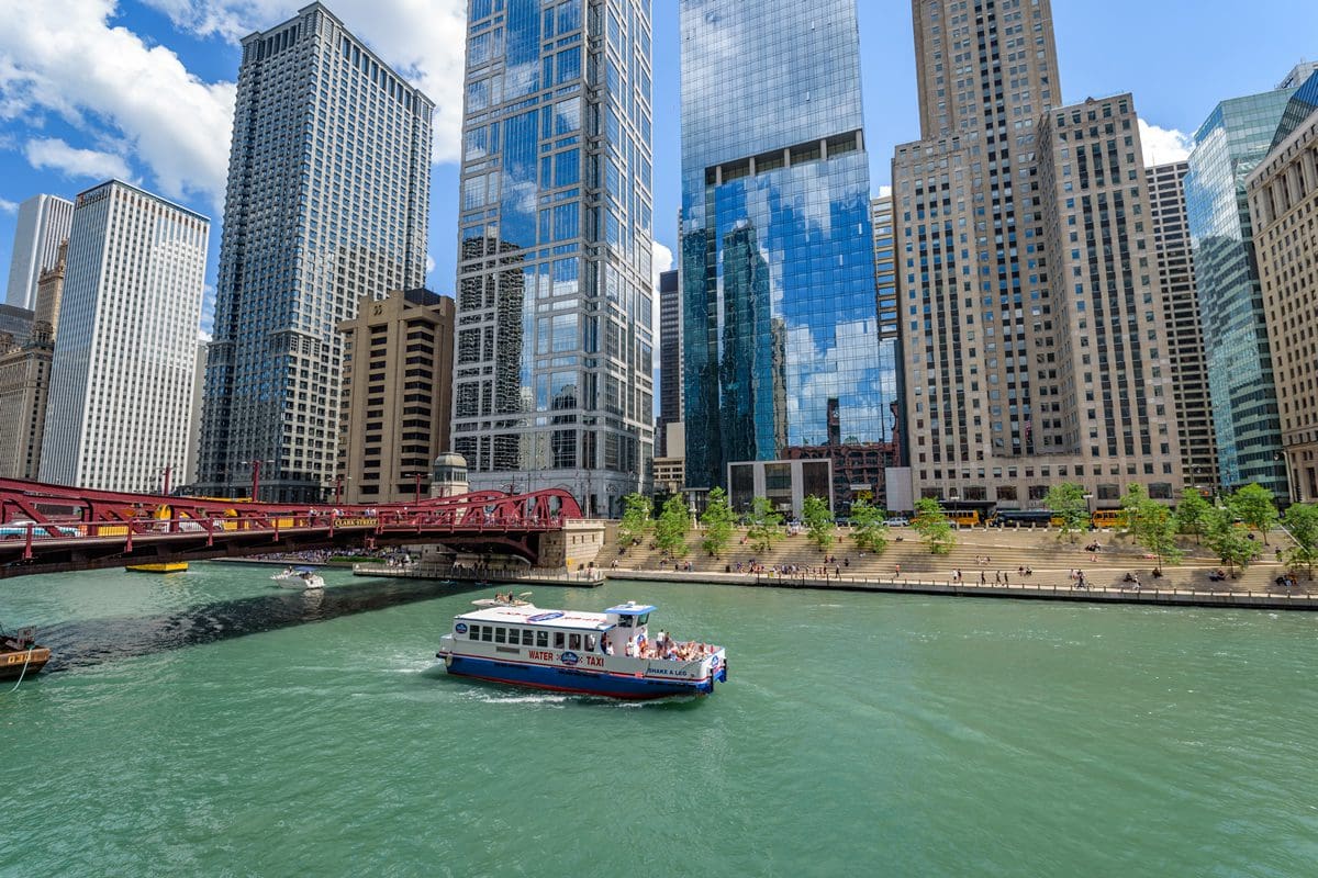 Chicago water taxi - Illinois Office of Tourism/Dice Sales