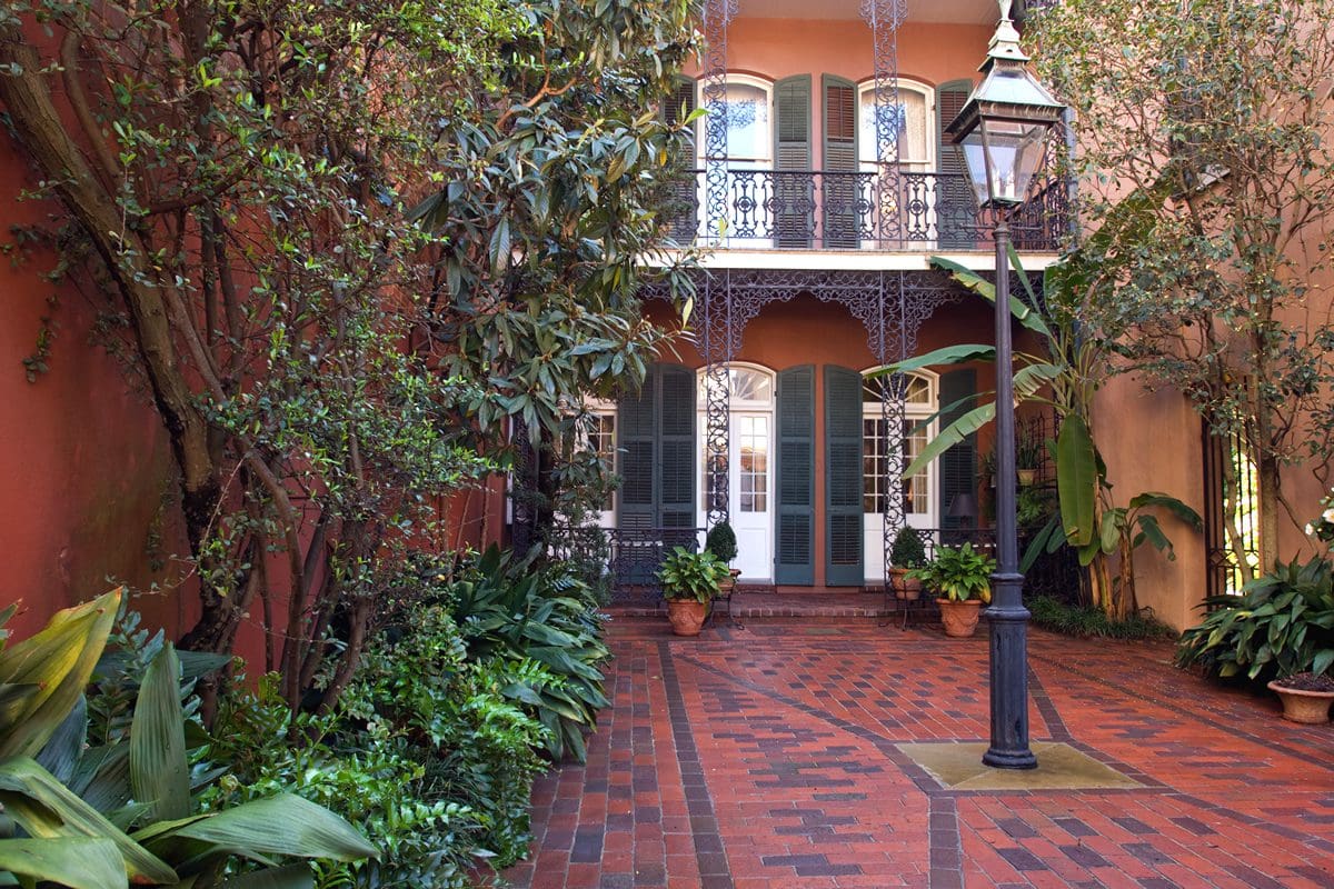 Cozy front yard in the French Quarter of New Orleans