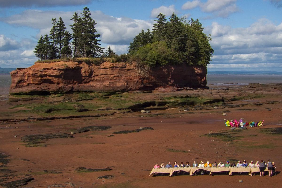 Dining on the ocean floor of Fundy's shore - Tourism Nova Scotia/Acorn Art Photography