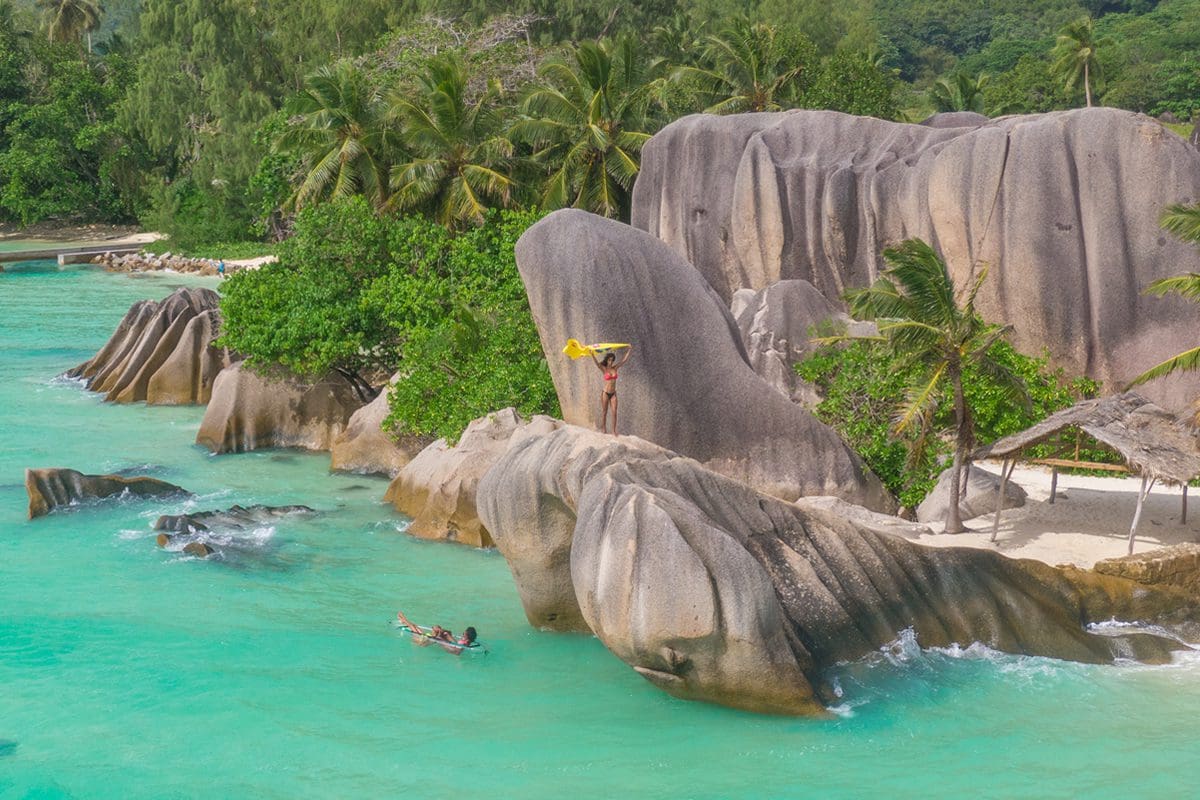 Enjoying Source d'Argent La Digue - Michel Denousse