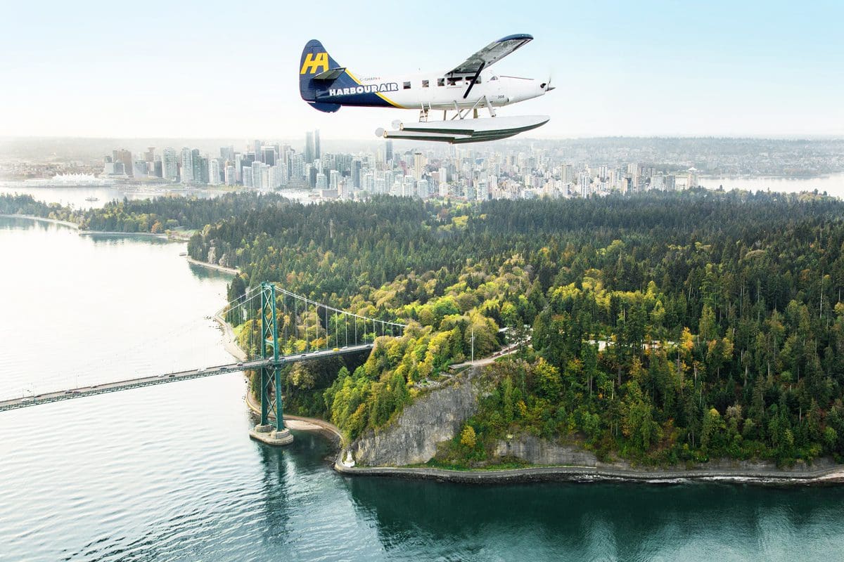 Harbour Air float plane flying over Vancouver - Destination BC