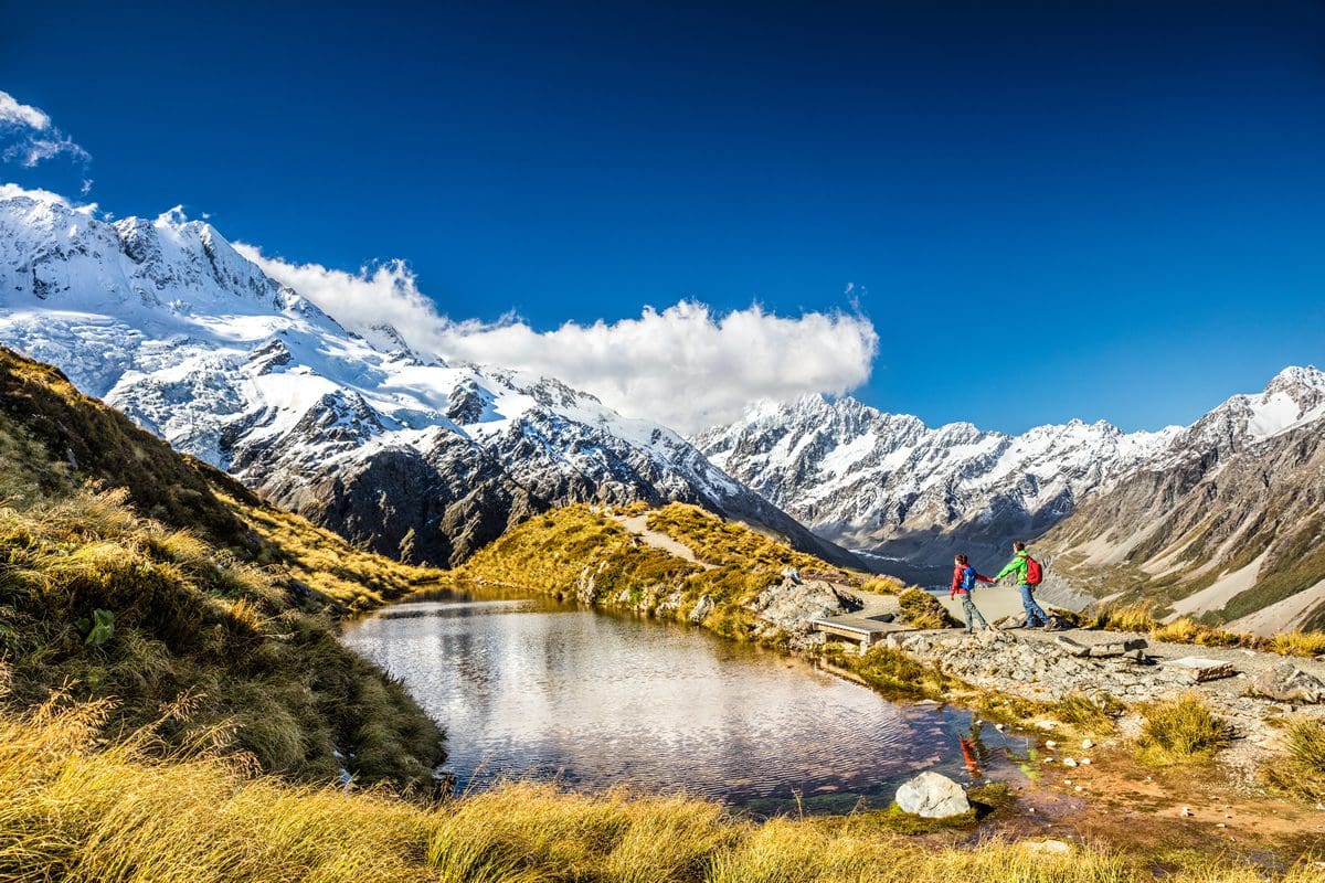 Hiking Sealy Tarns Trail, Mount Cook