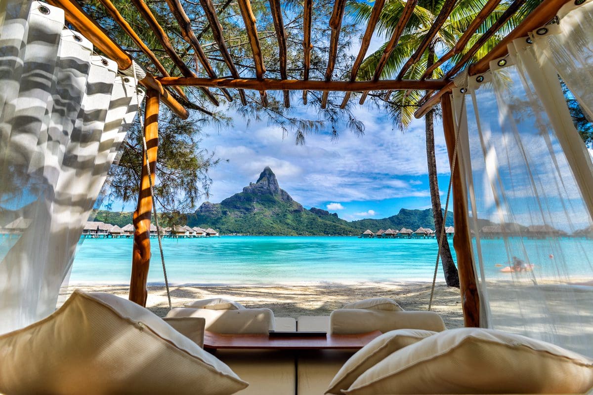 Intercontinental Bora Bora Resort & Thalasso Spa - Tahiti Tourisme/Stephane Mailion Photography