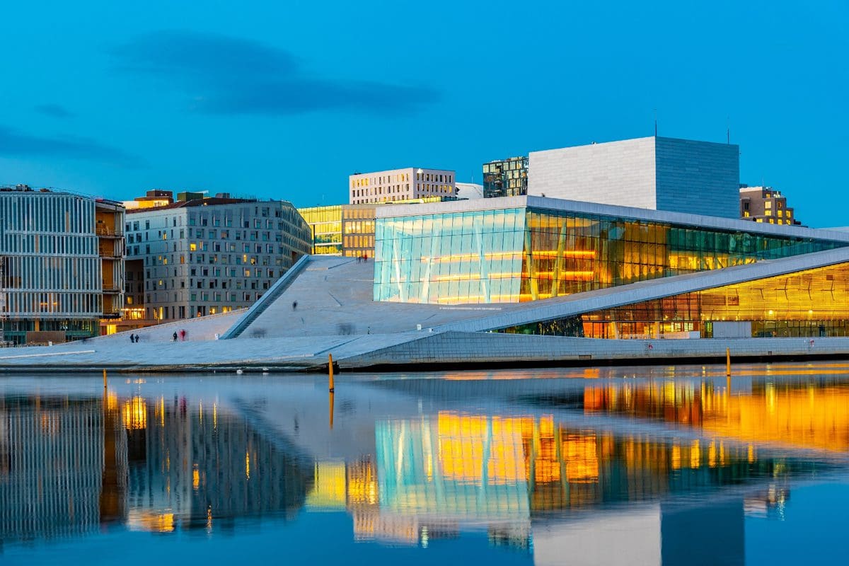 Night view of Oslo's opera house