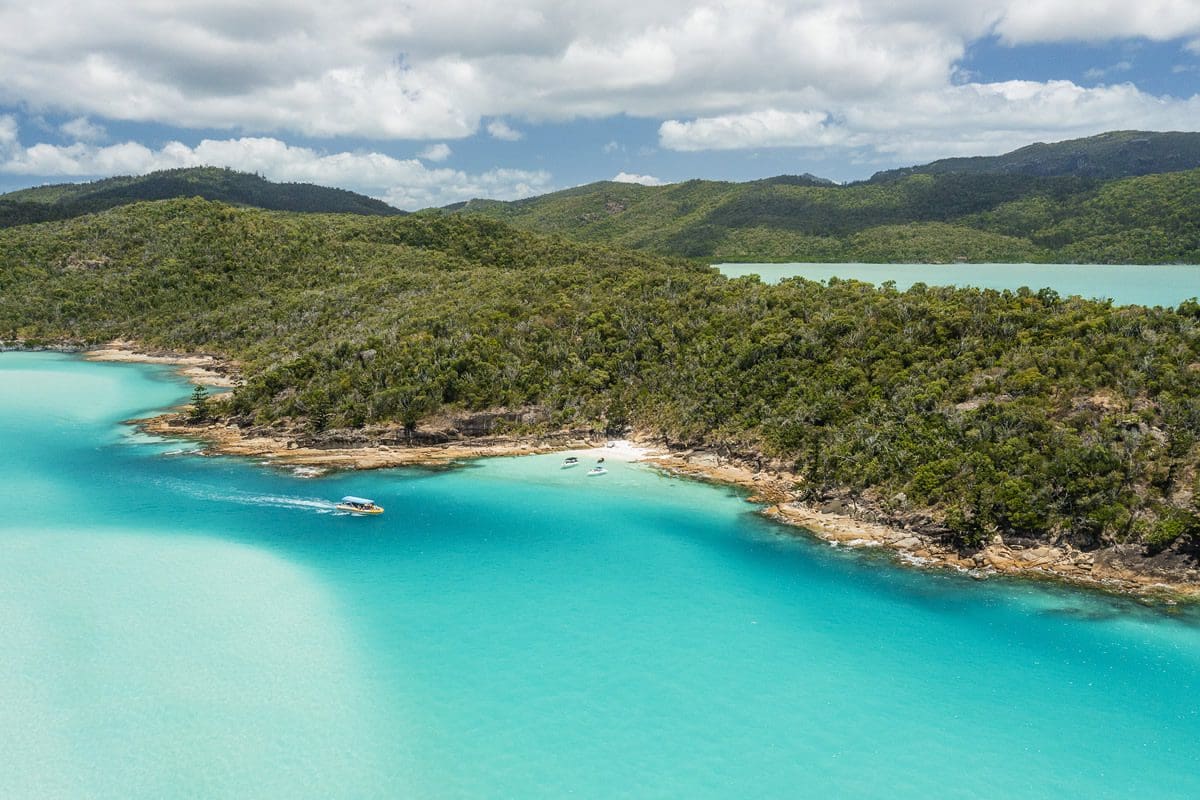 Ocean Rafting in Queensland's Whitsundays - Tourism Australia