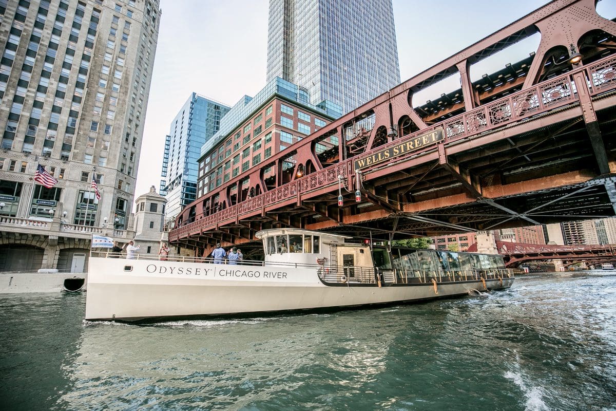Odyssey on the Chicago River - Illinois Office of Tourism