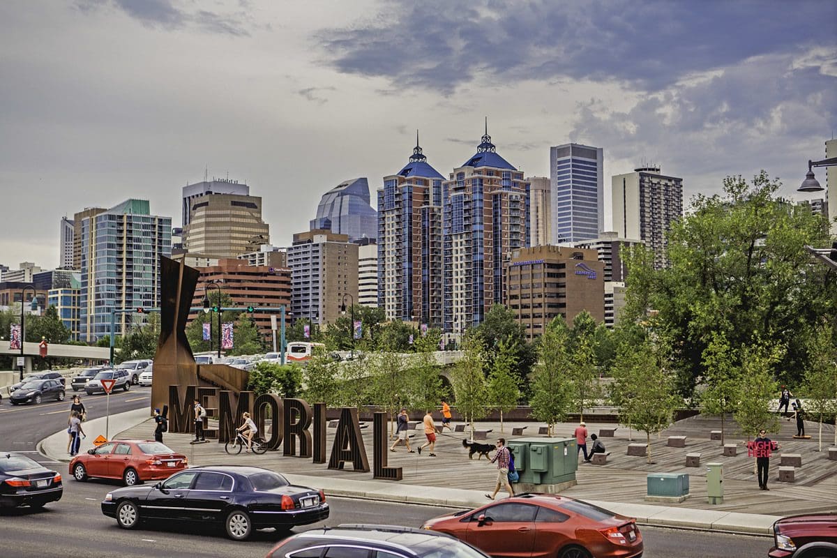Poppy Plaza in Downtown Calgary - Tourism Calgary