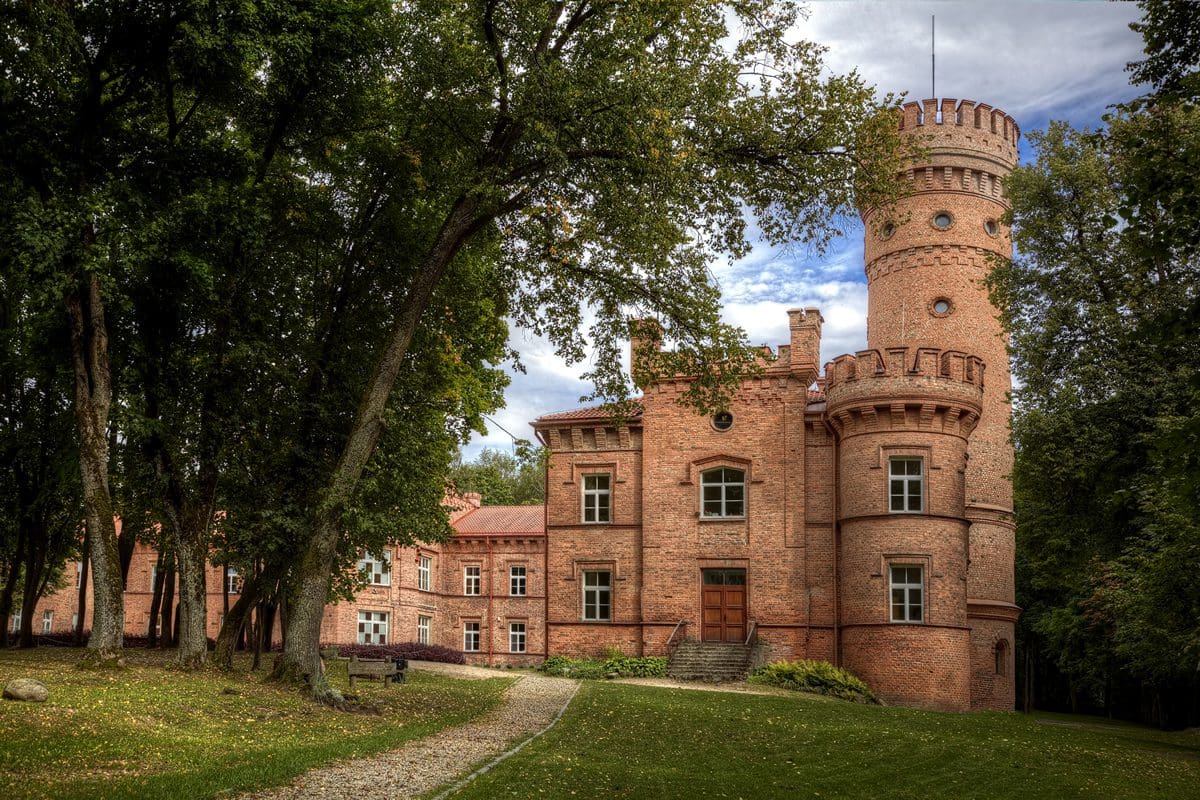 Raudone Castle - Lithuania Travel/Laimonas Ciunys