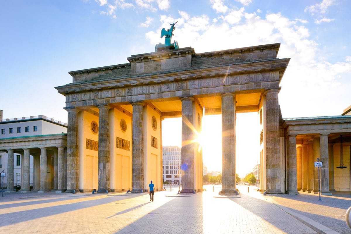 Morning light over Brandenburg Gate, Berlin - GNTB/Francesco Carovillano