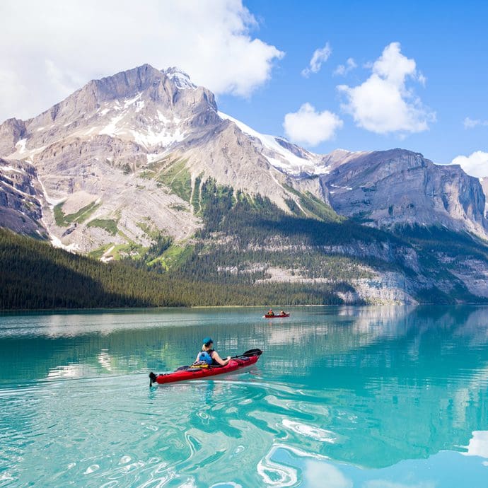 Canoe and kayaking on Maligne Lake, Jasper National Park - Travel Alberta/Parks Canada/Ryan Bray