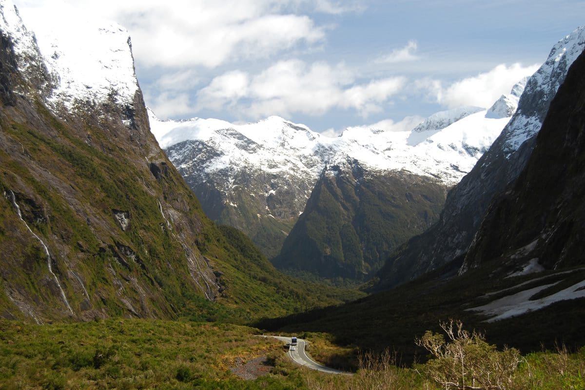 Cleddau Valley, Milford Sound Road, Fiordland - Tourism New Zealand