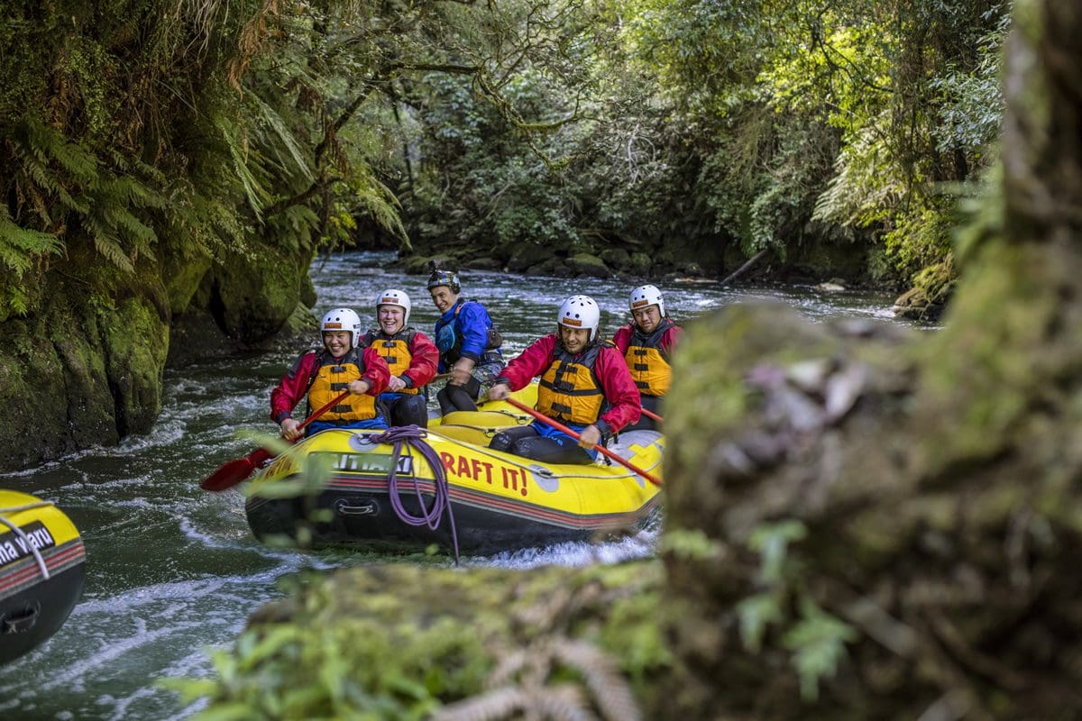 Kaitiaki rafting, Rotorua/Miles Holden