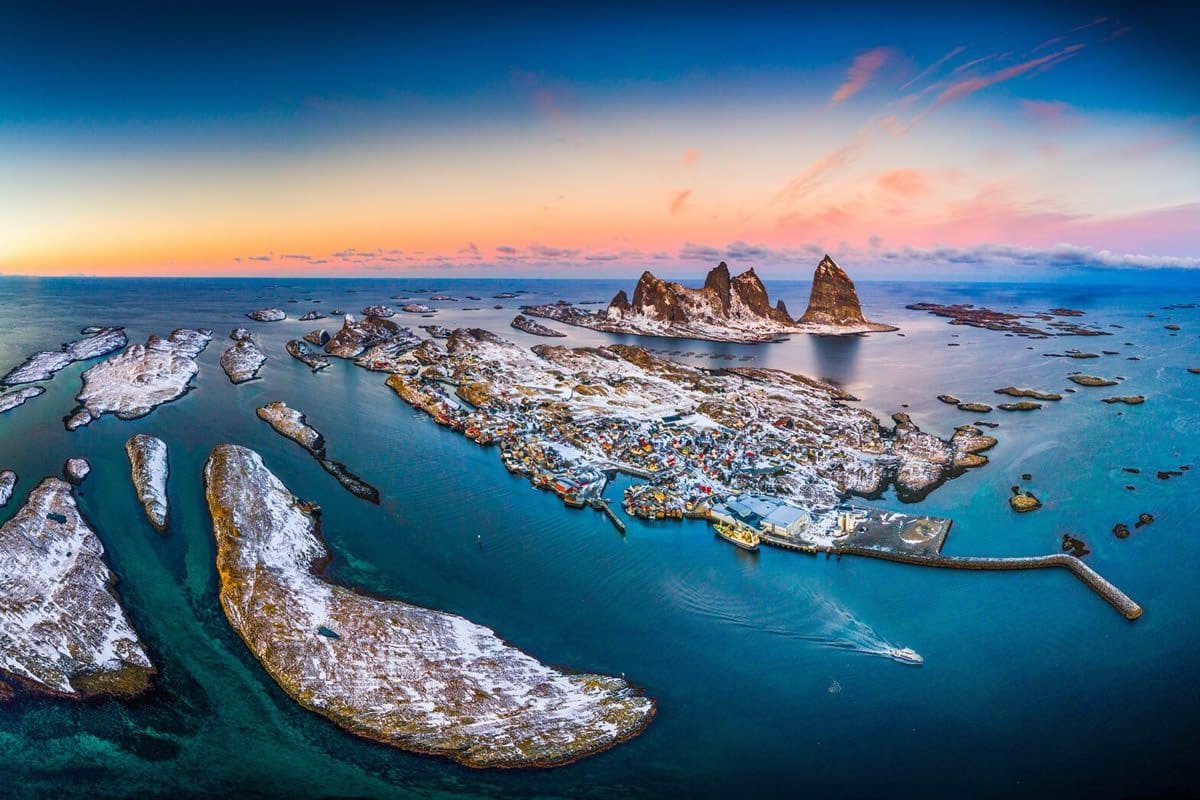 Arctic morning light over the islands of Traena - Visit Norway/Hans Petter Sorensen/Far Out Focus
