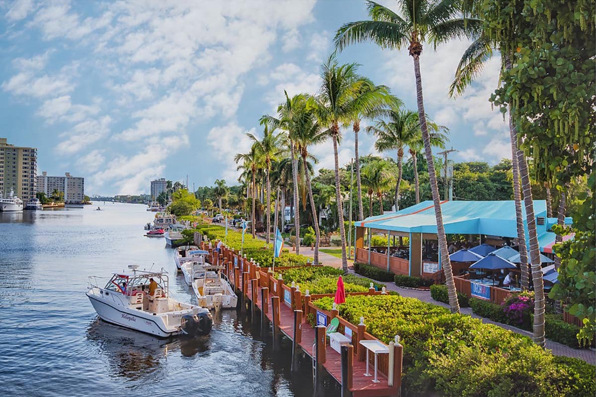 Deck 84 on the Waterway - Discover The Palm Beaches