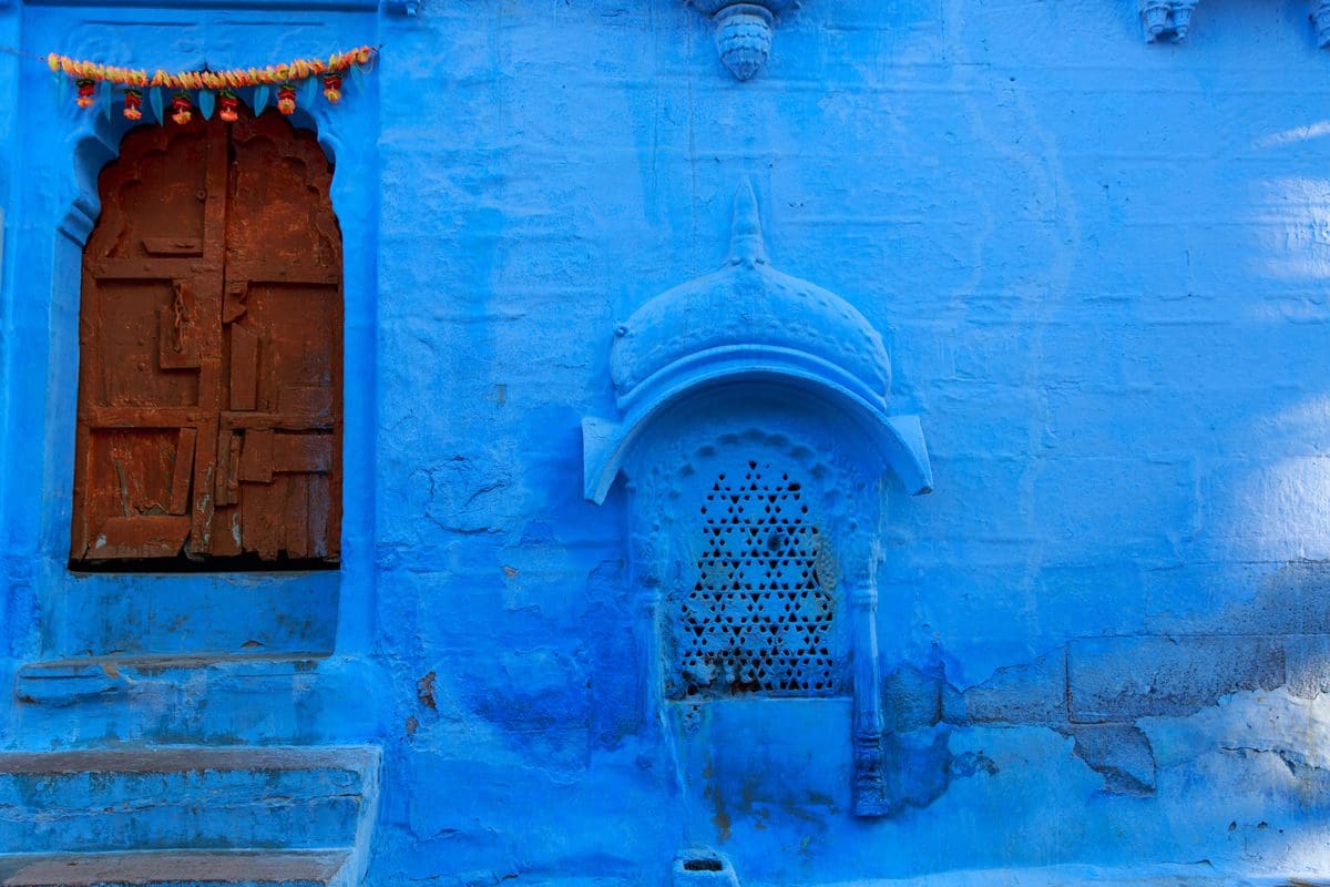 Wood carved door in Jodhpur, Rajasthan