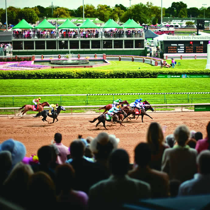 Horse race at Churchill Downs - Kentucky Tourism
