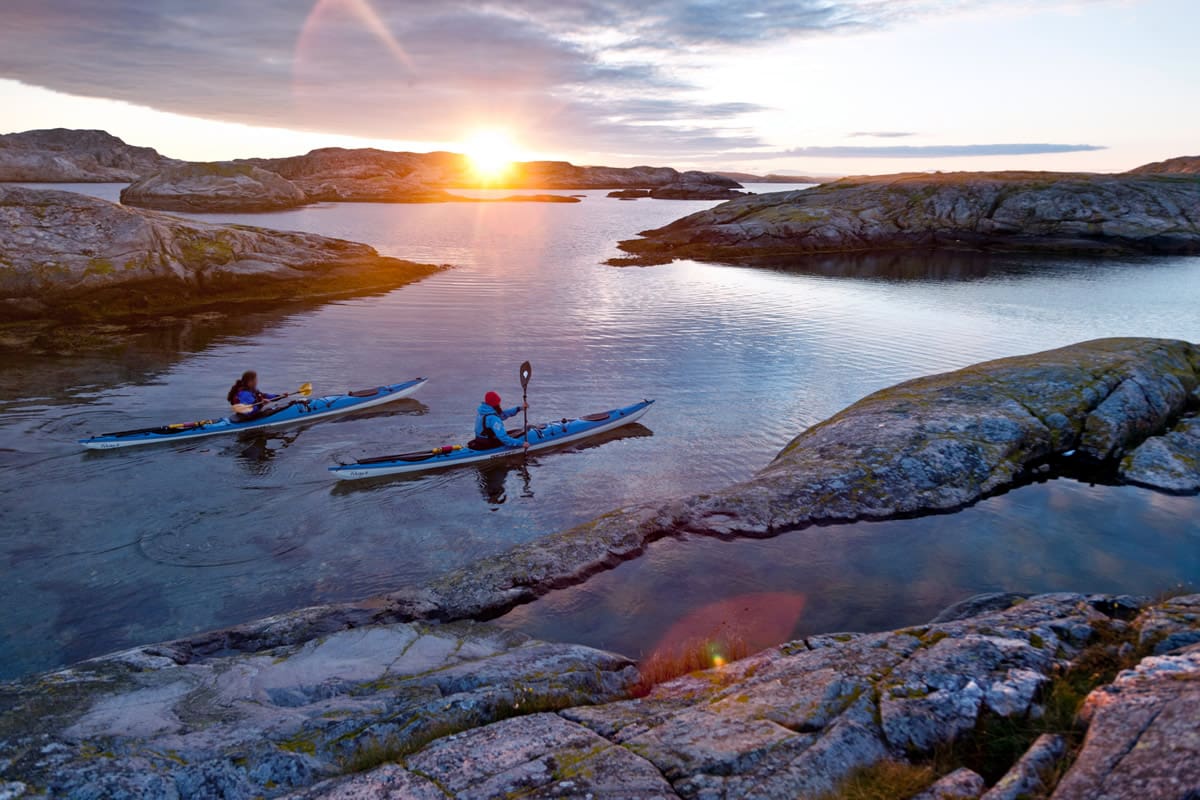The coastline of Bohuslän is somewhat of a paradise for kayaking - imagebank.sweden.se/Henrik Trygg