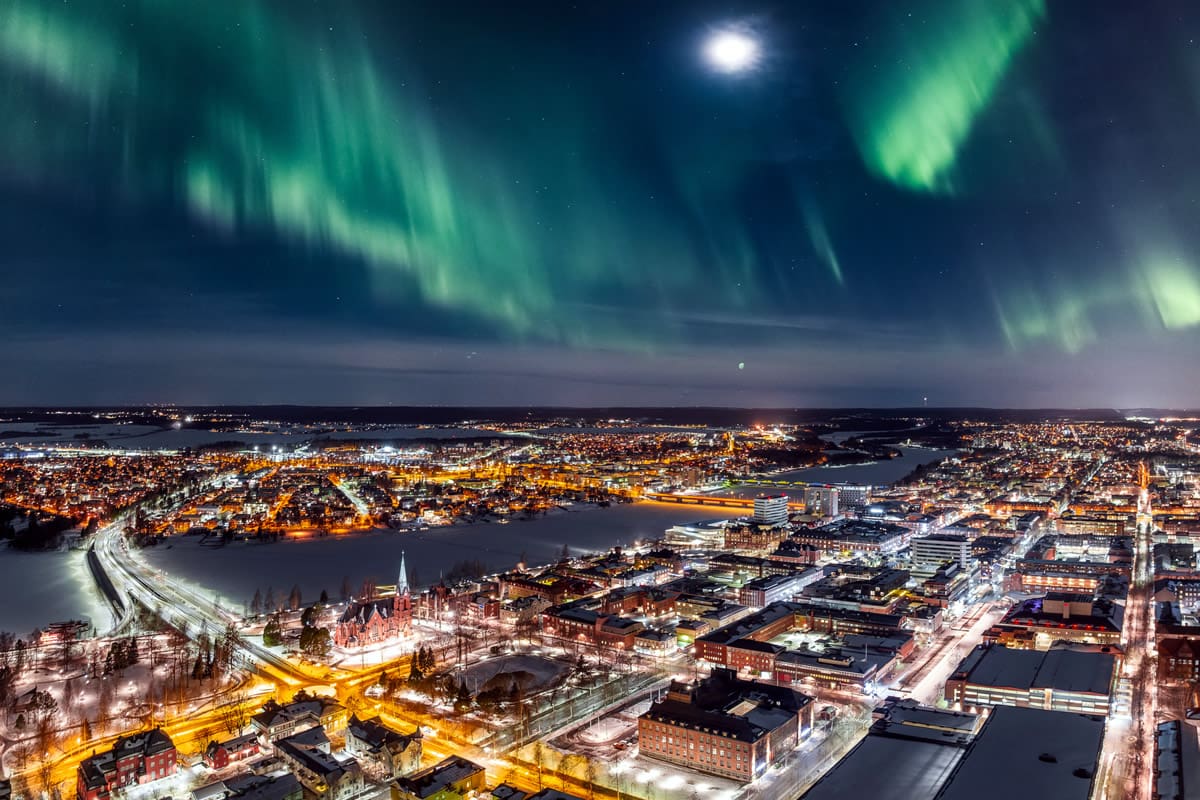 Northern Lights in Umeå, Västerbotten - imagebank.sweden.se/Fredrik Larsson