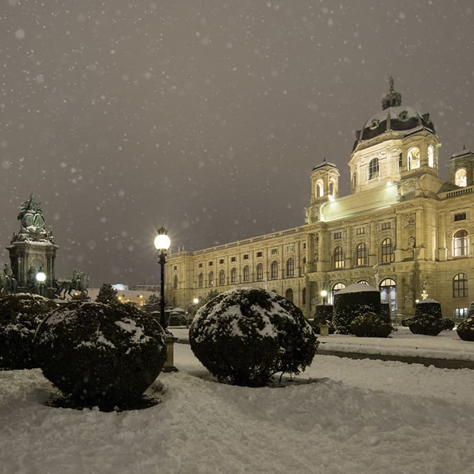 Maria Theresa Square in the snow - Vienna Tourist Board/Christian Stemper