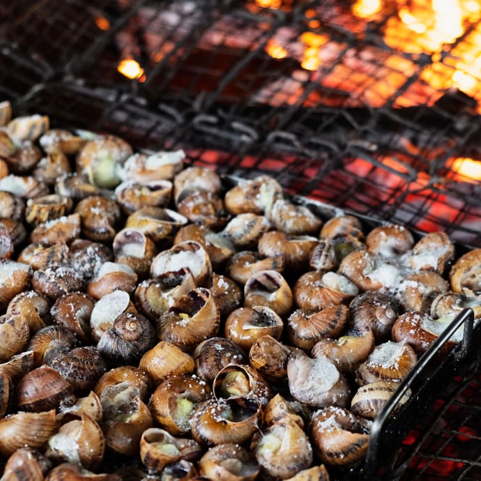 Tray of caragols a la llauna