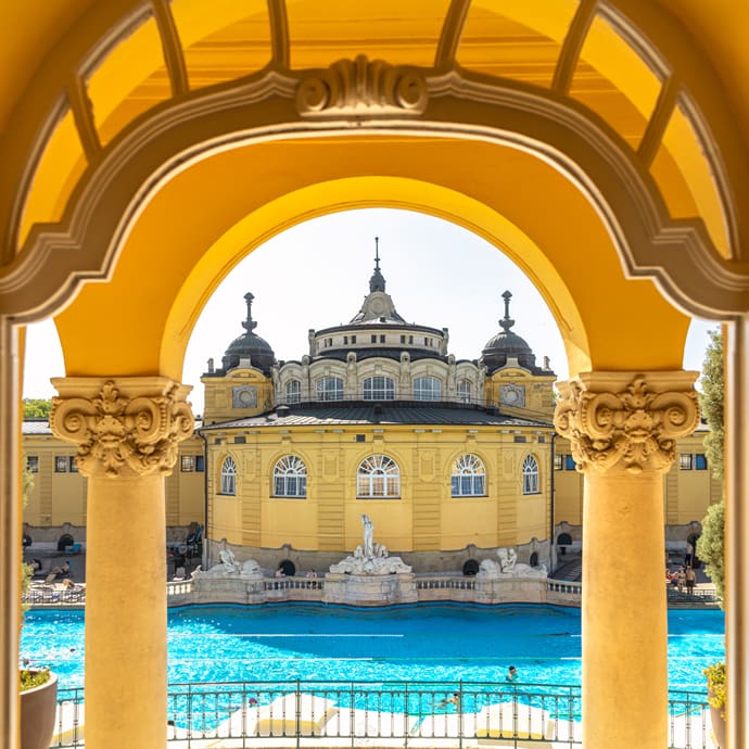 Széchenyi Thermal Bath - Visit Hungary/Nandor Lang Széchenyi Thermal Bath - Visit Hungary/Nandor Lang
