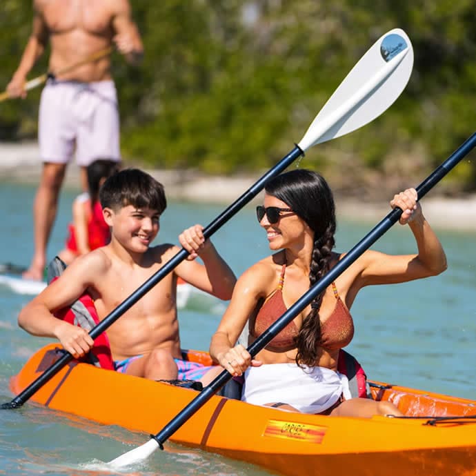 Family kayaking – Punta Gorda/Englewood Beach Visitor & Convention Bureau/Visit Florida/Roundhouse