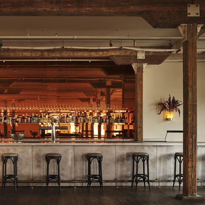 Pocketbook Hudson bar