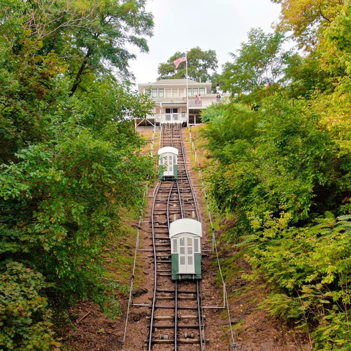 Fenelon Place Elevator - Travel Iowa/Travel Dubuque/Taylor Kellogg